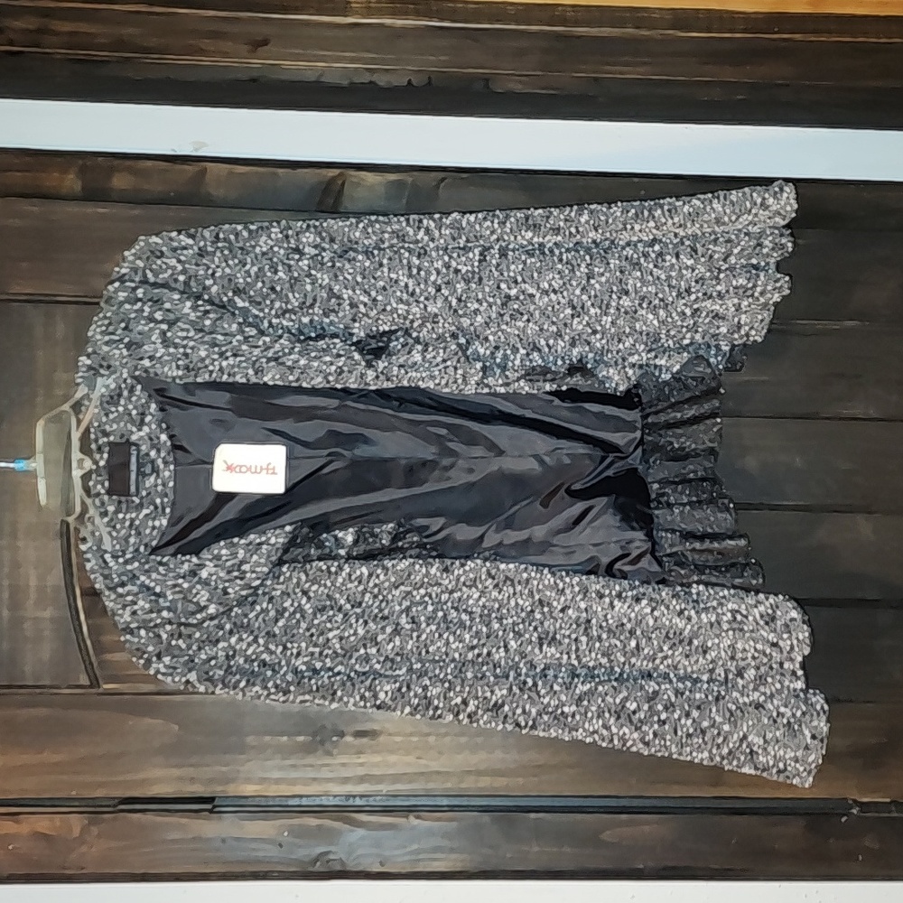 Cynthia Rowley NWT light jacket with clasp closure